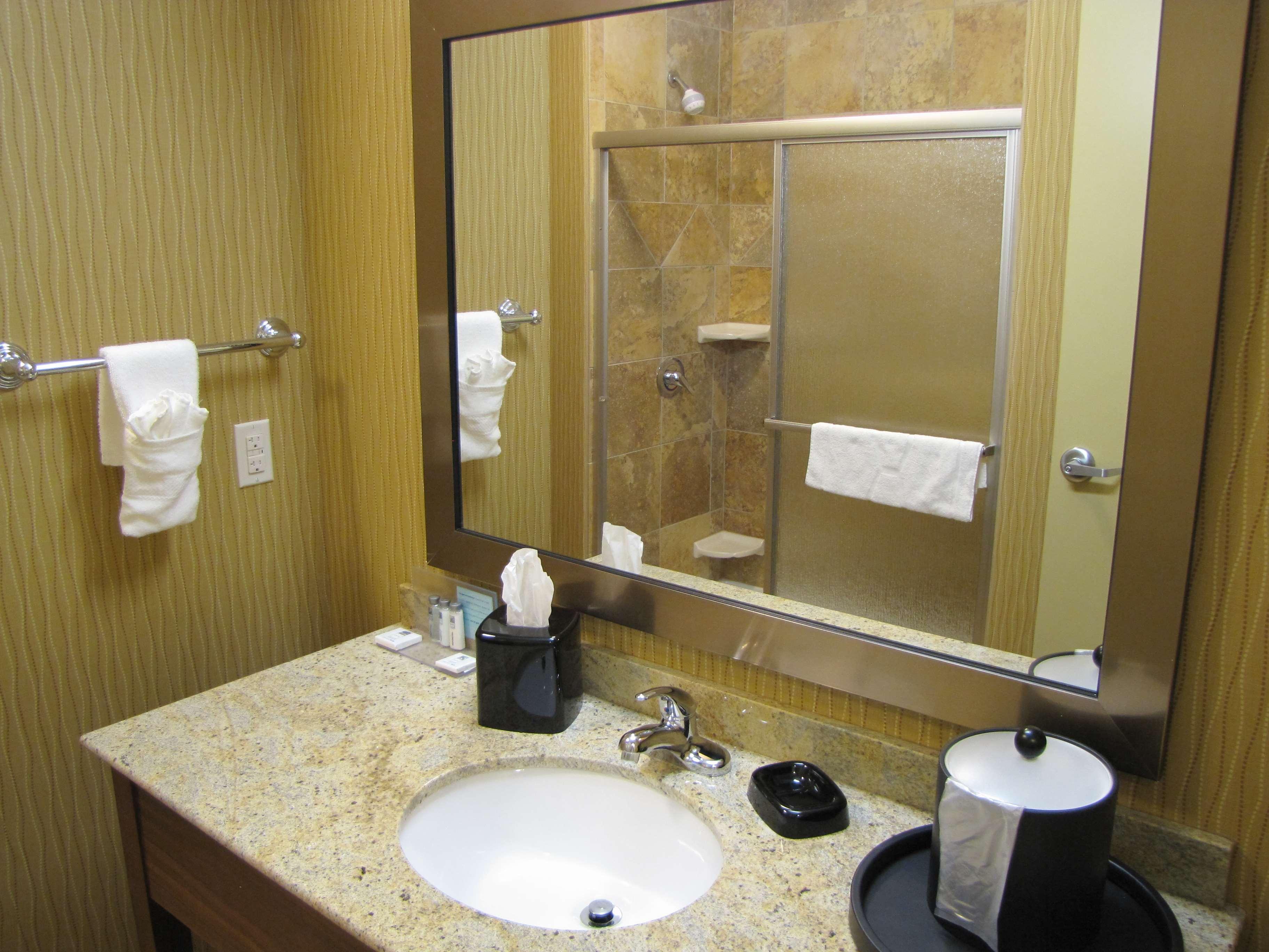 Hampton Inn & Suites Джеймстаун Экстерьер фото