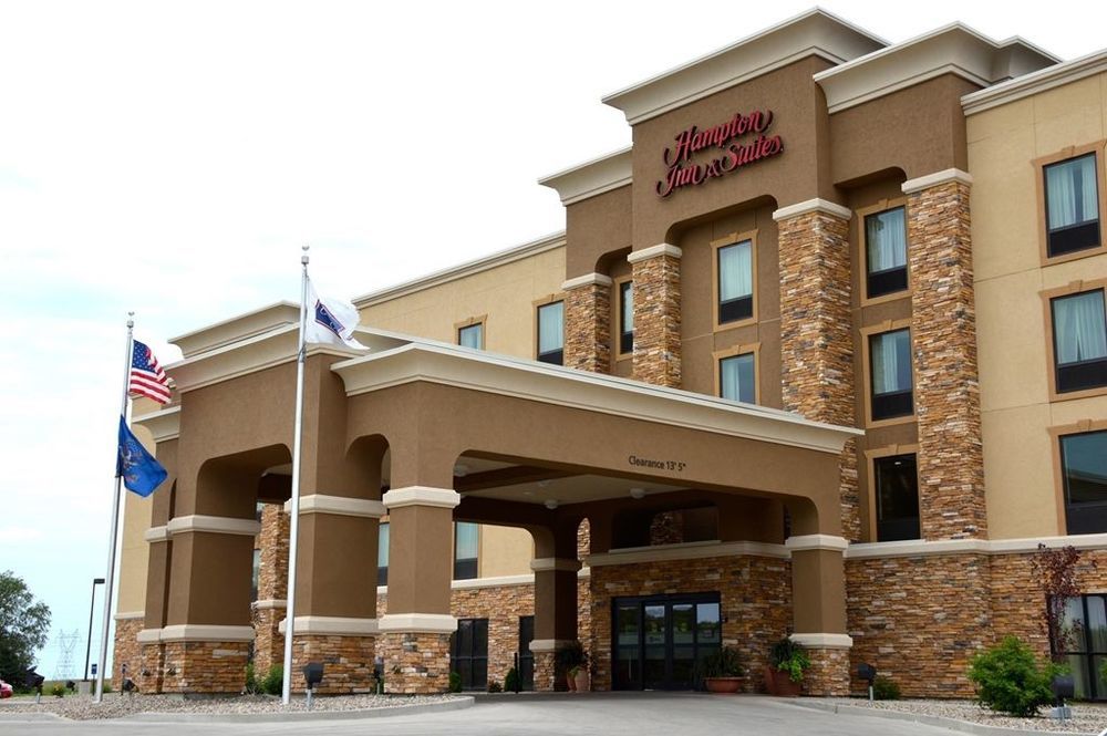 Hampton Inn & Suites Джеймстаун Экстерьер фото